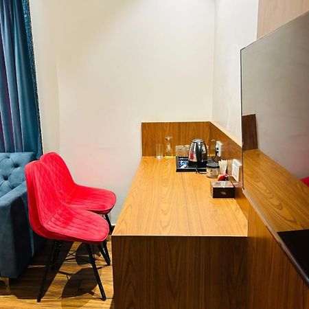 Hotel Swarn Bhoomi Κανπούρ Εξωτερικό φωτογραφία