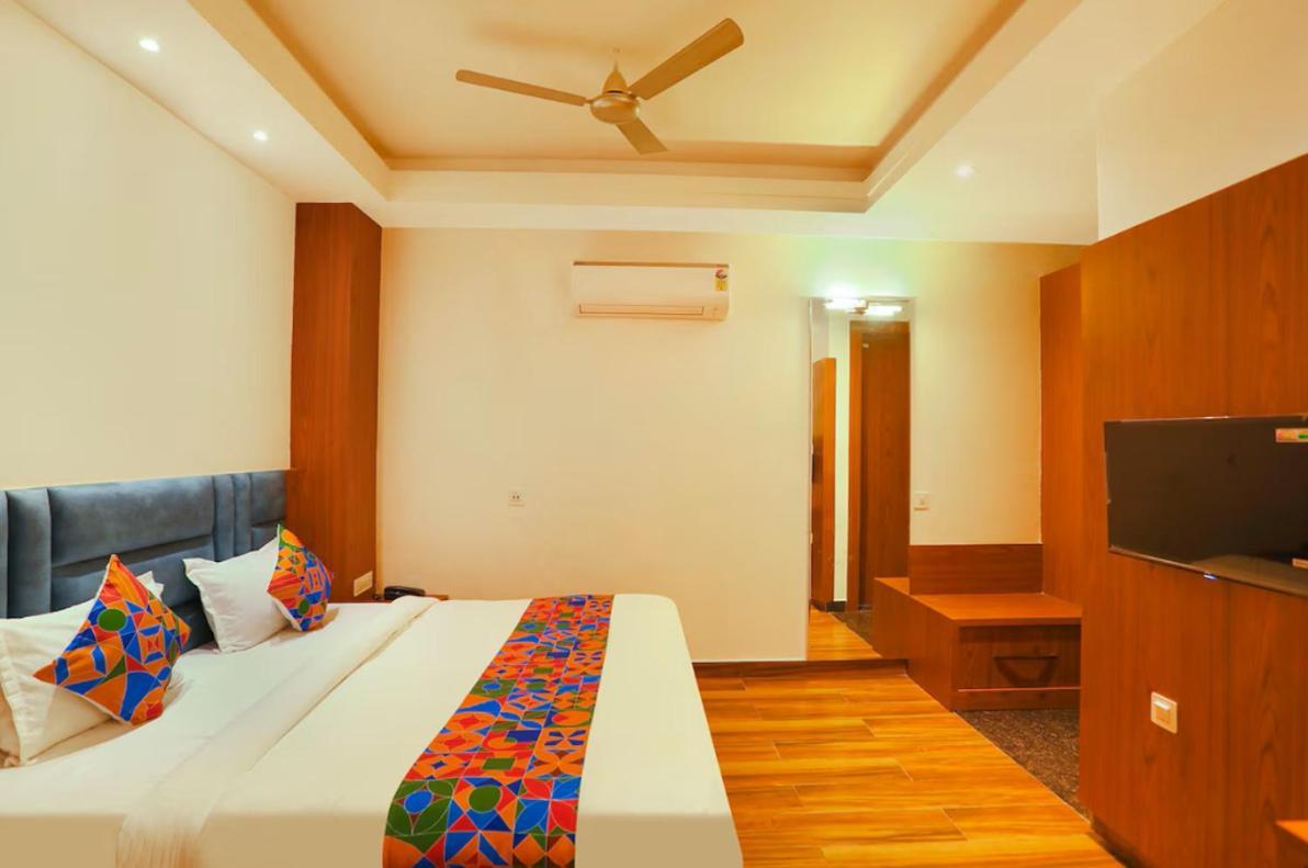 Hotel Swarn Bhoomi Κανπούρ Εξωτερικό φωτογραφία